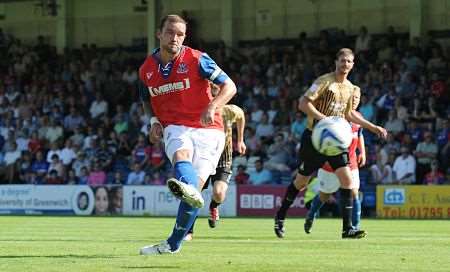 Danny Kedwell scores against Bradford