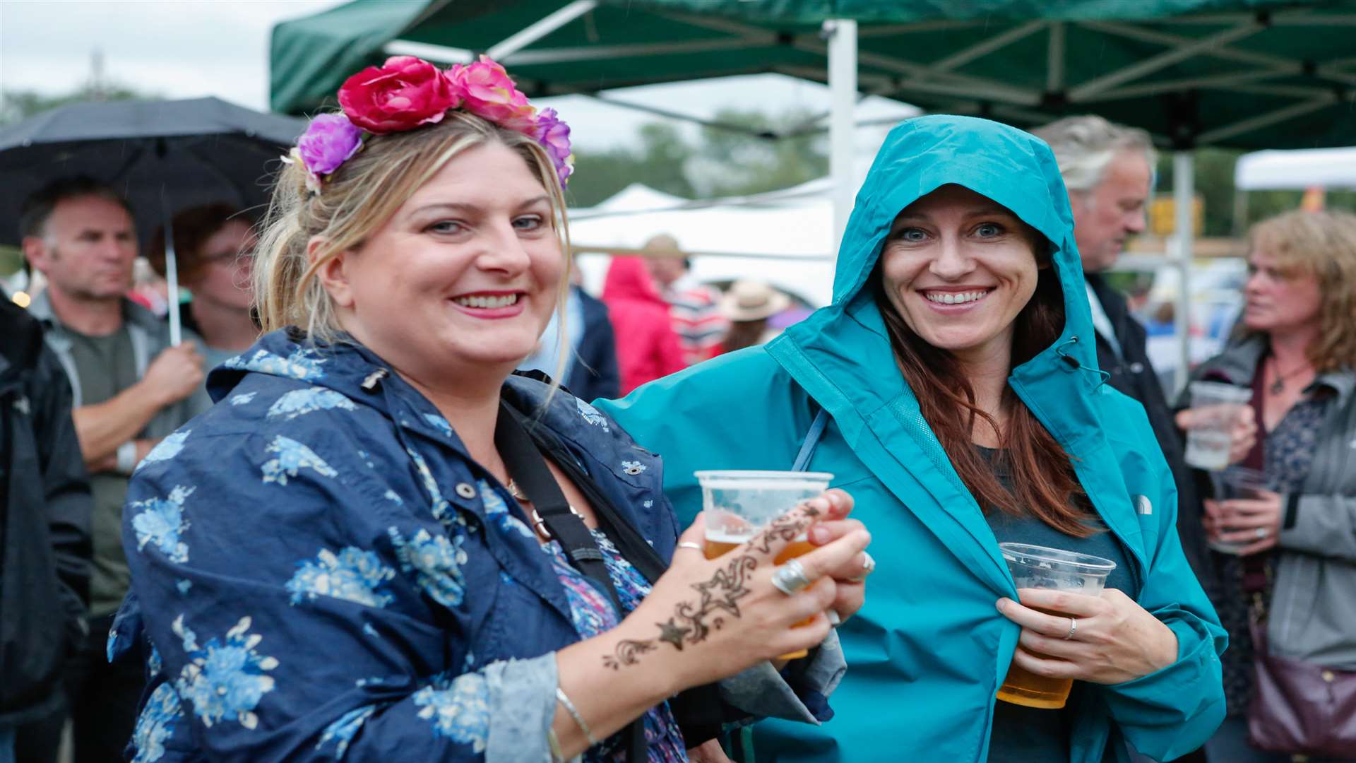 Nina Woledge and Lizzie Black enjoy last year's event