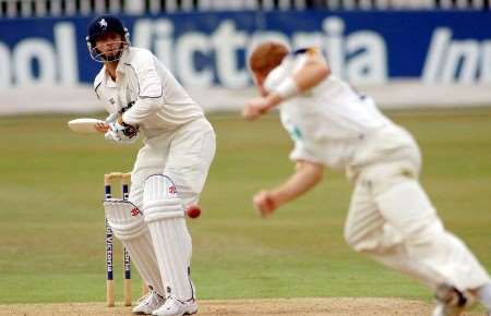 Tyron Henderson prepares to play a delivery from Dominic Thornely. Picture: BARRY GOODWIN