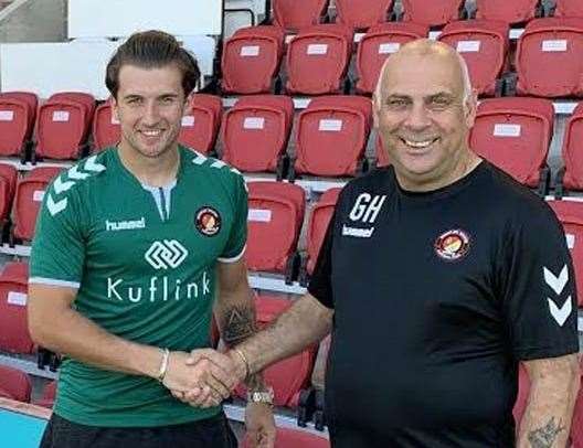 Jordan Holmes with Ebbsfleet boss Garry Hill