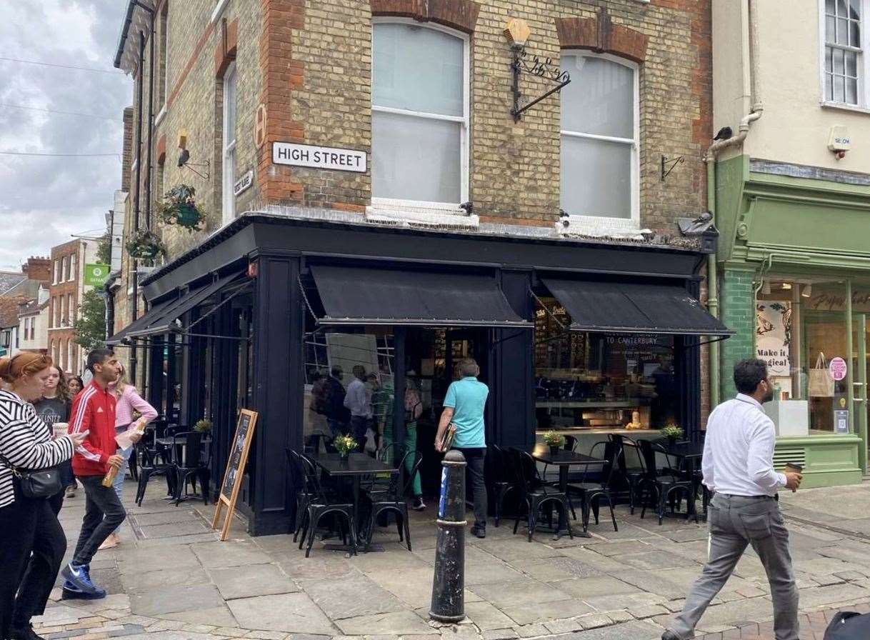 Po'Boys in Canterbury High Street has suddenly closed