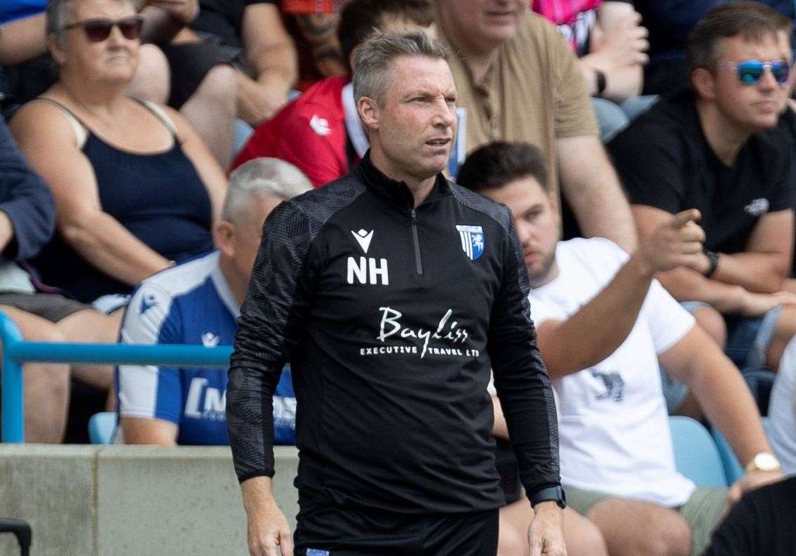 Gillingham boss Neil Harris. Picture: @Julian_KPI