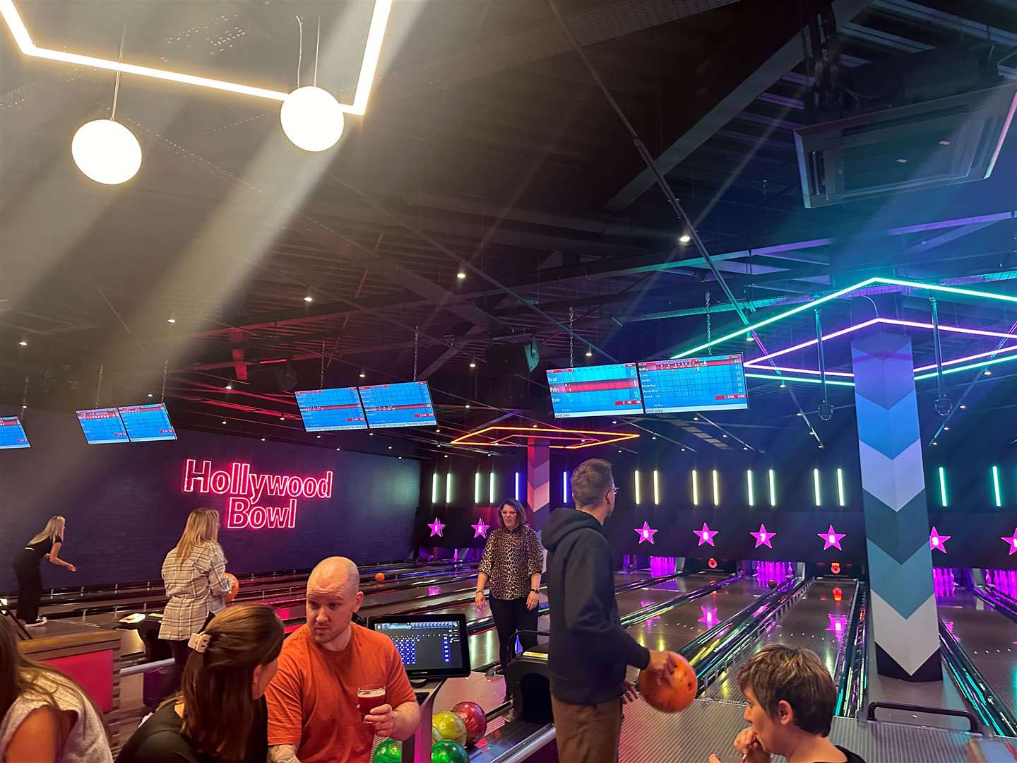 The lanes at Hollywood Bowl, Westwood Cross