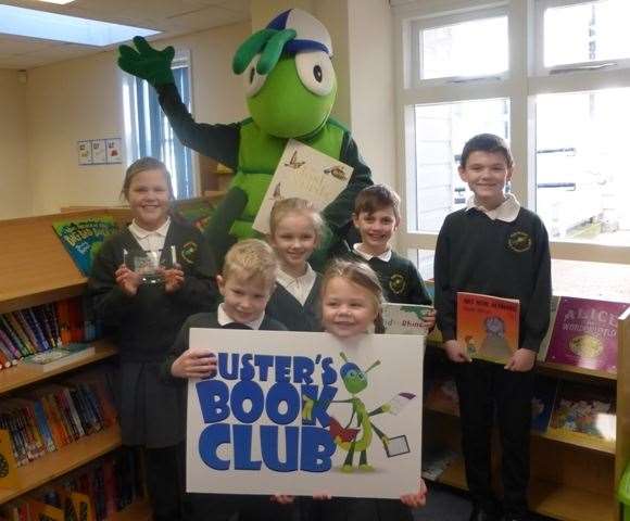 Buster Bug with pupils from High Halden C of E Primary School (29539364)