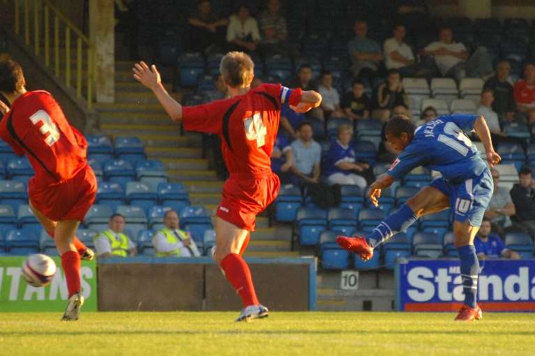 Gillingham met Ipswich in a pre-season match back in 2008