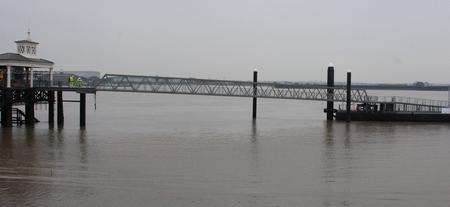 gRAVESEND tOWN pIER LINK BRIDGE TO THE NEW YACHT PONTOON