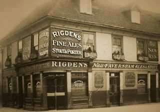 The New Inn Pub in Milton Road in 1913. Picture supplied by: Christoph Bull
