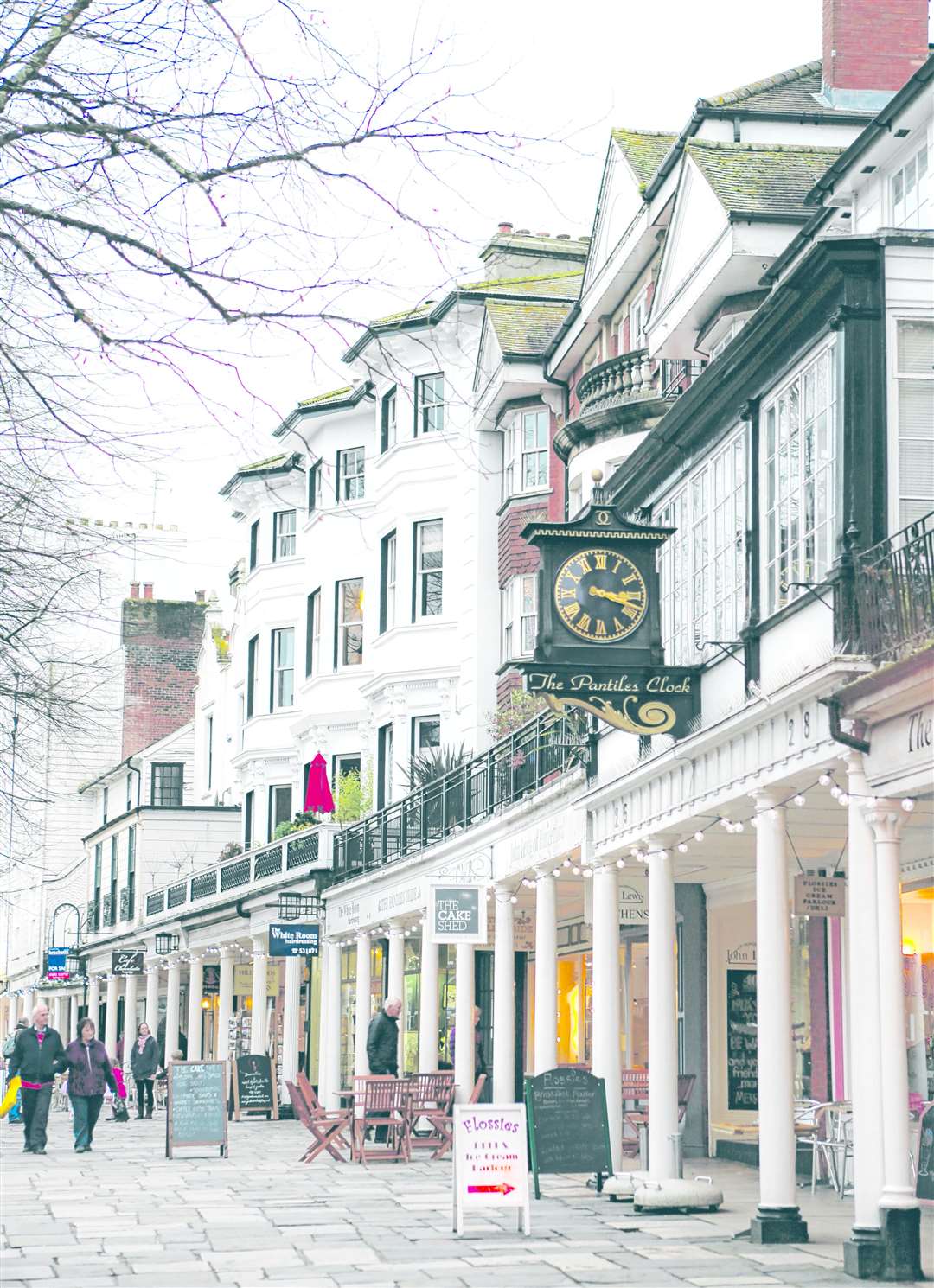 Time for a hug on The Pantiles in Tunbridge Wells