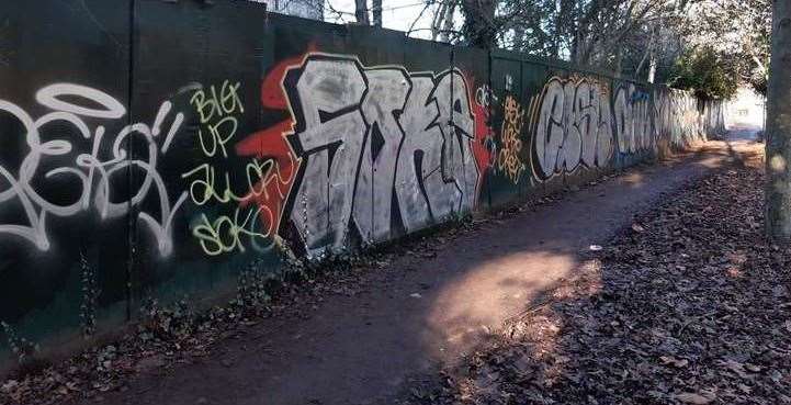 The site is currently an eyesore, surrounded by hoardings covered in graffiti