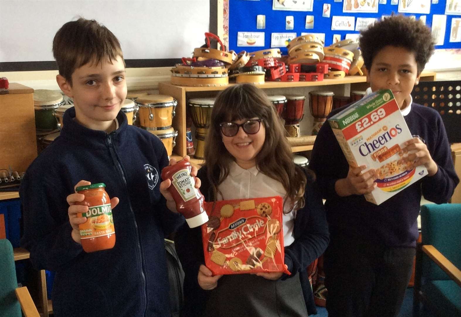 Barnsole Primary School, Gillingham, make food parcels for vulnerable ...