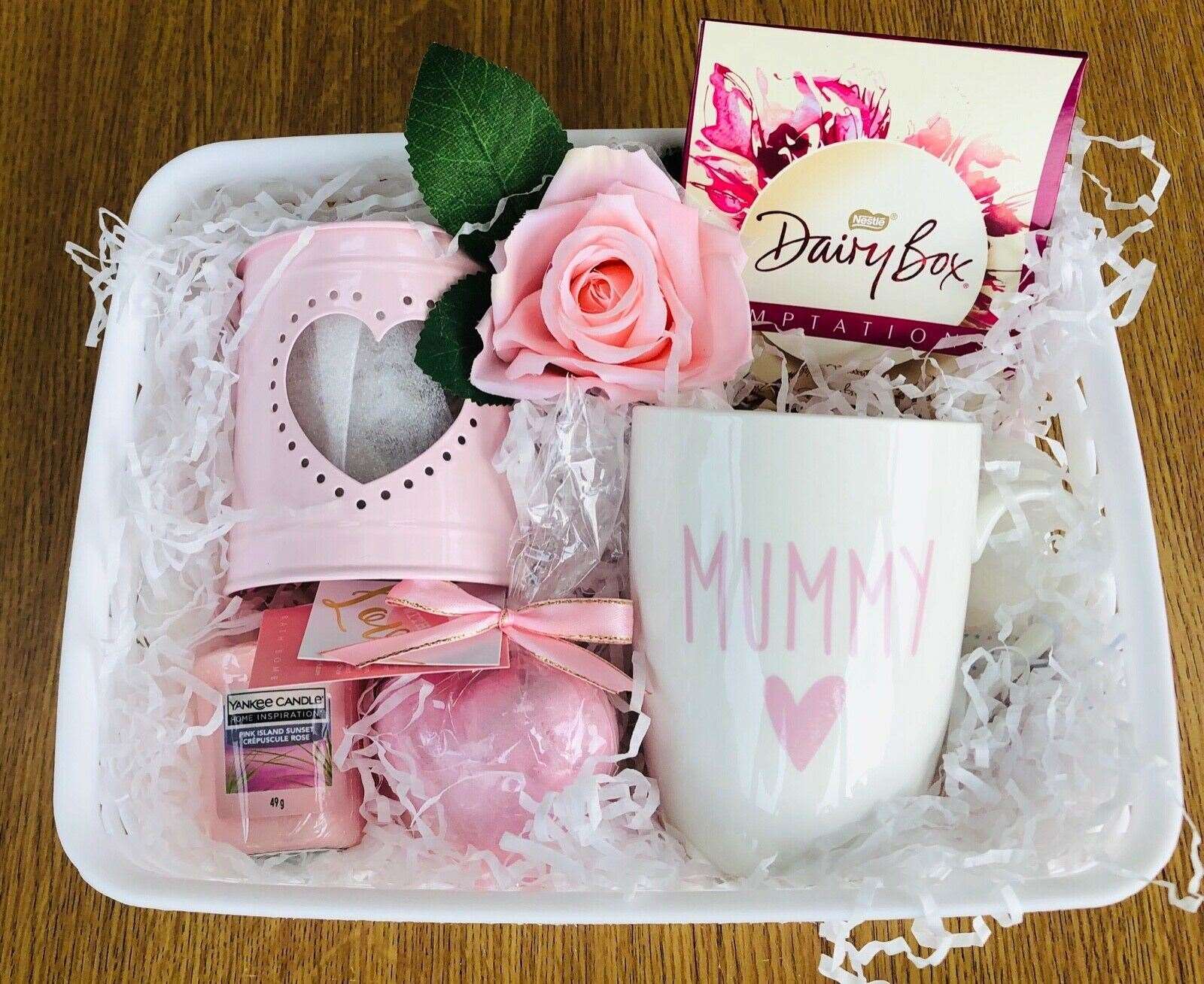 Mothers day hot sale hamper ideas