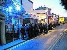 Crowds queue to see Thanet on Film