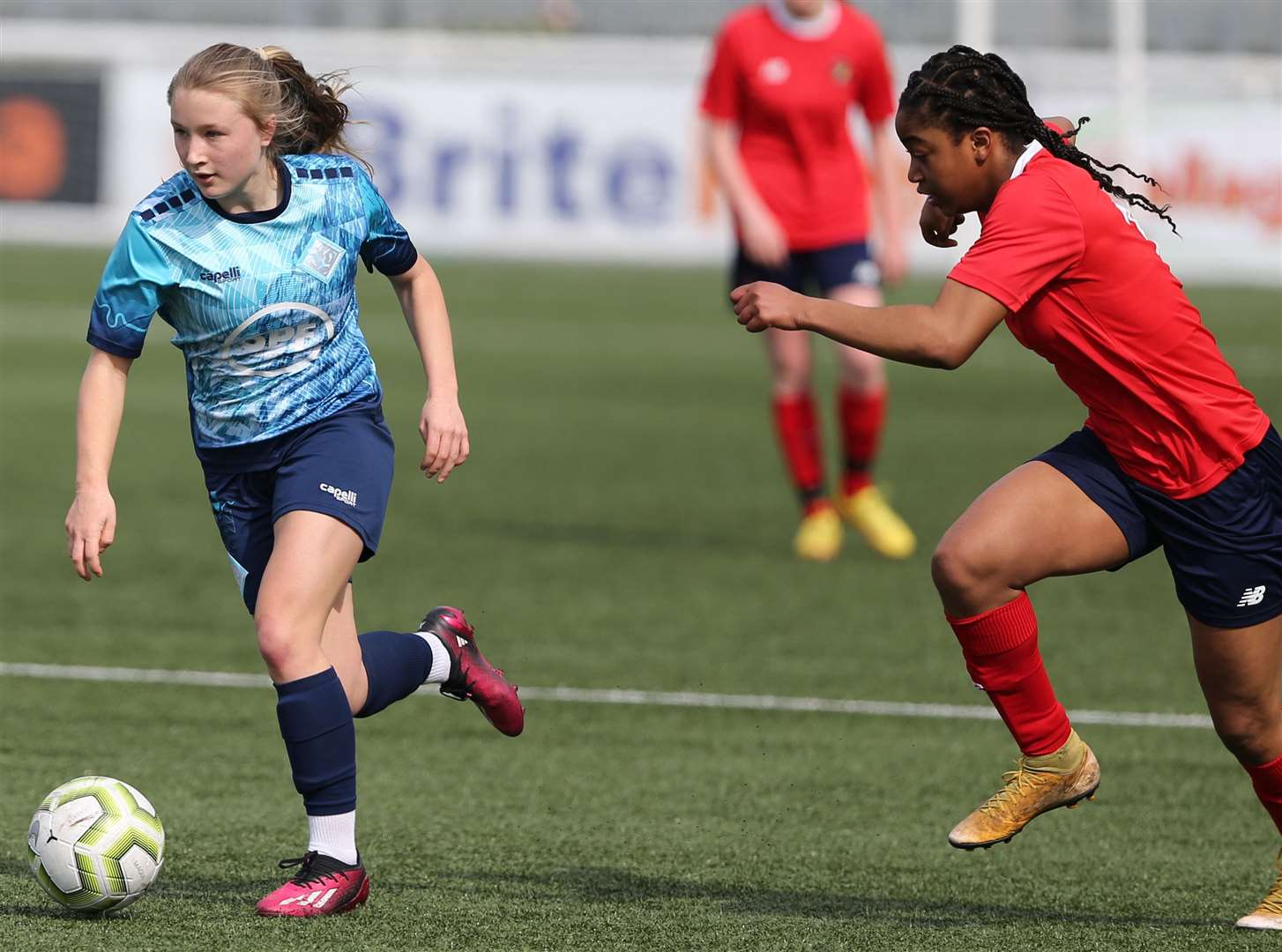 London City Lionesses under-16s on the attack against Ebbsfleet United. Picture: PSP Images