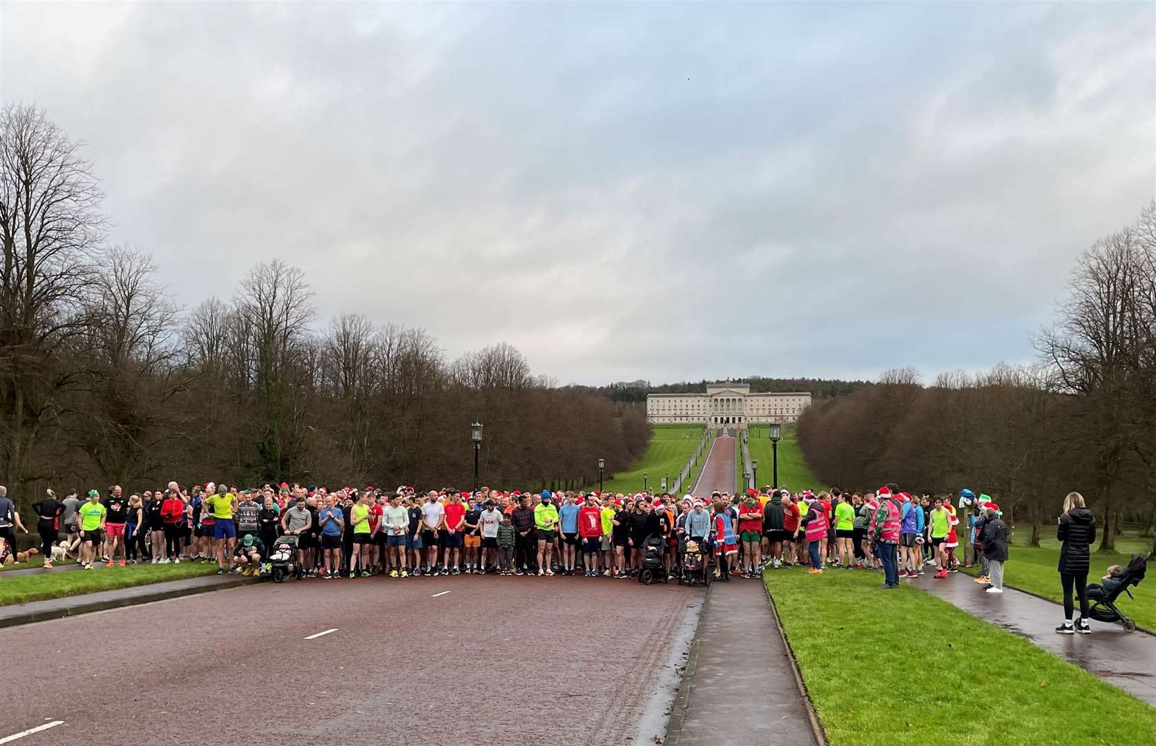 Runners on the start line at the Christmas Day Parkrun on the Stormont Estate in Belfast as the event broke its attendance record with 788 finishers (David Young/PA)