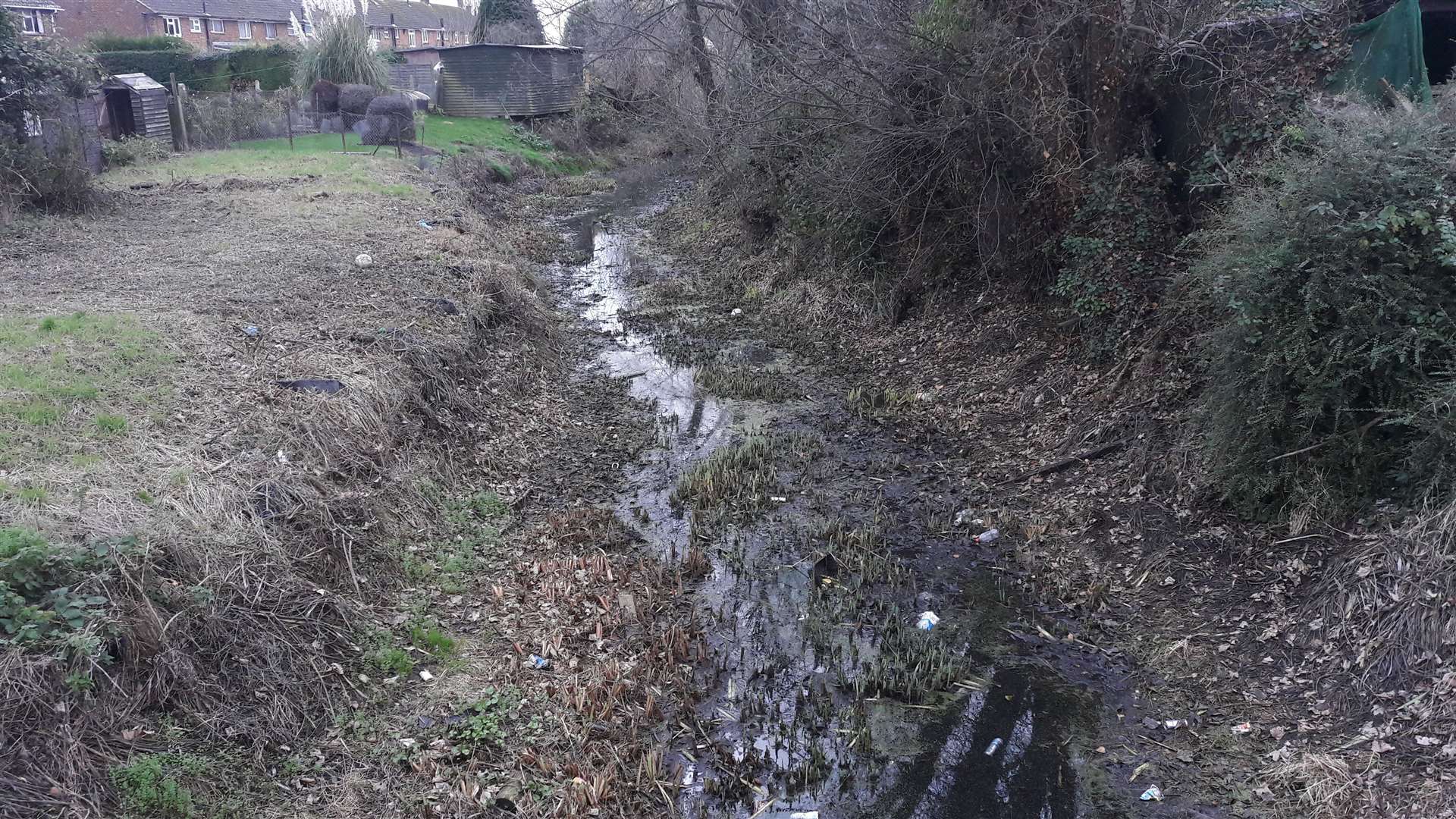 The dirty waterway in Churchlands, New Romney (7754165)
