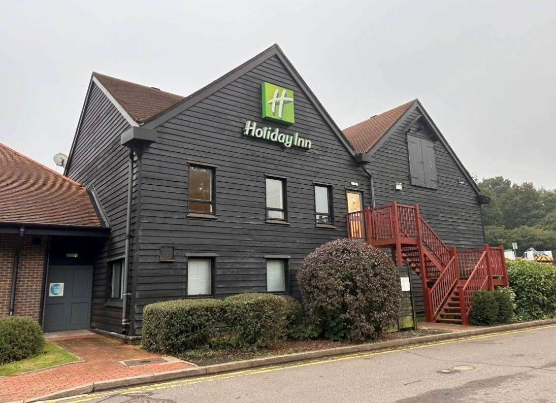 Holiday Inn Maidstone-Sevenoaks in London Road, Wrotham Heath, opened in 1984