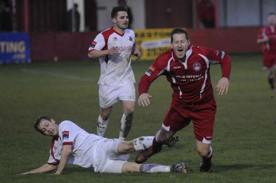 Shaun Welford goes to ground during Saturday's 2-2 draw (Pic: Paul Amos)