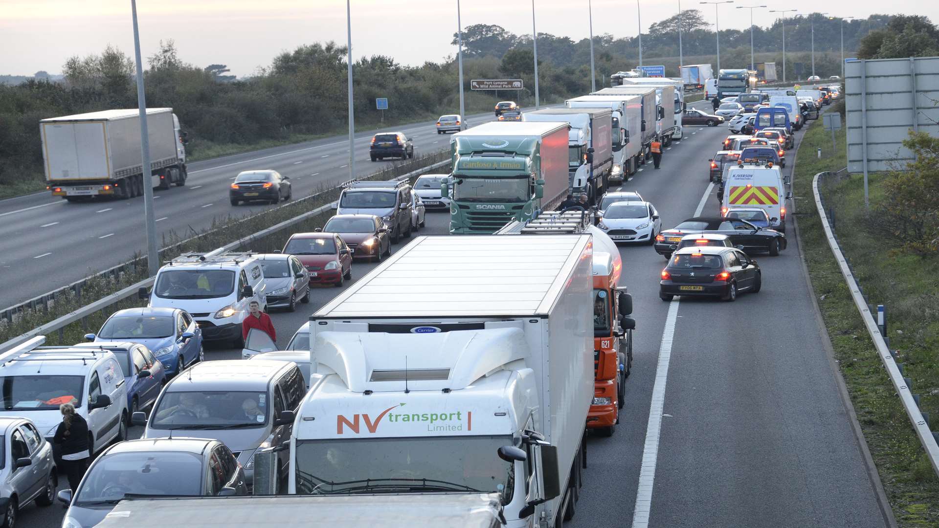 Cars trying to turn around and go the wrong direction up the hard shoulder to avoid the wait. Picture: Paul Amos.