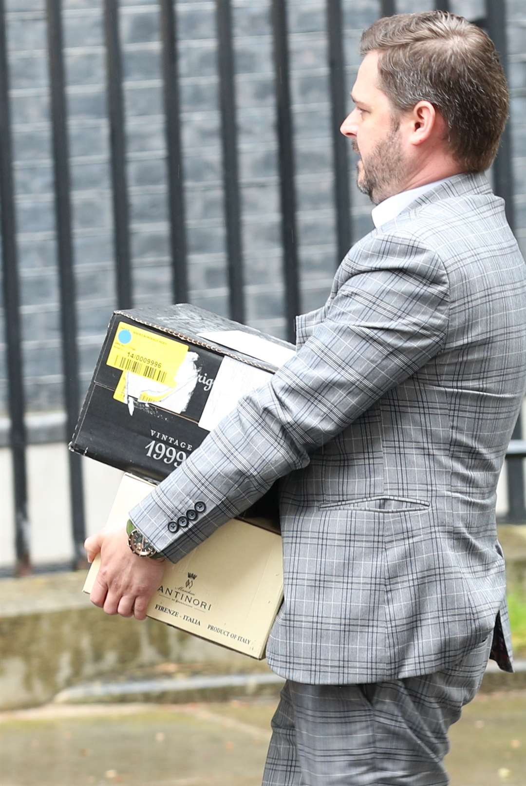 A champagne delivery arrives at 10 Downing Street after the announcement of the new birth (Yui Mok/PA)