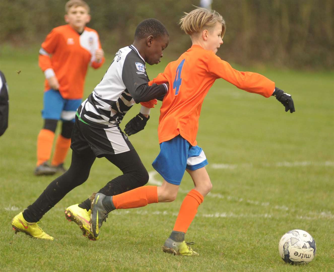 Milton & Fulston United under-11s stick with Cuxton 91 Crusaders Picture: Steve Crispe