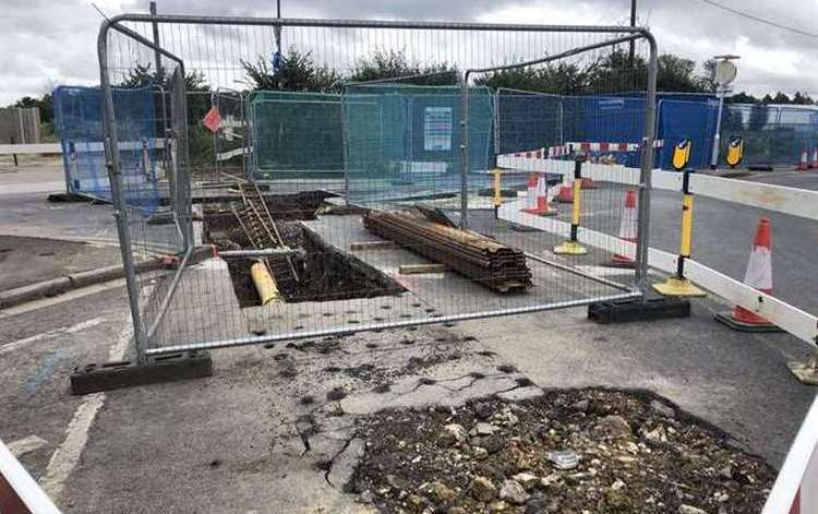 Lower Rainham Road in Rainham to shut for work by Connect IT