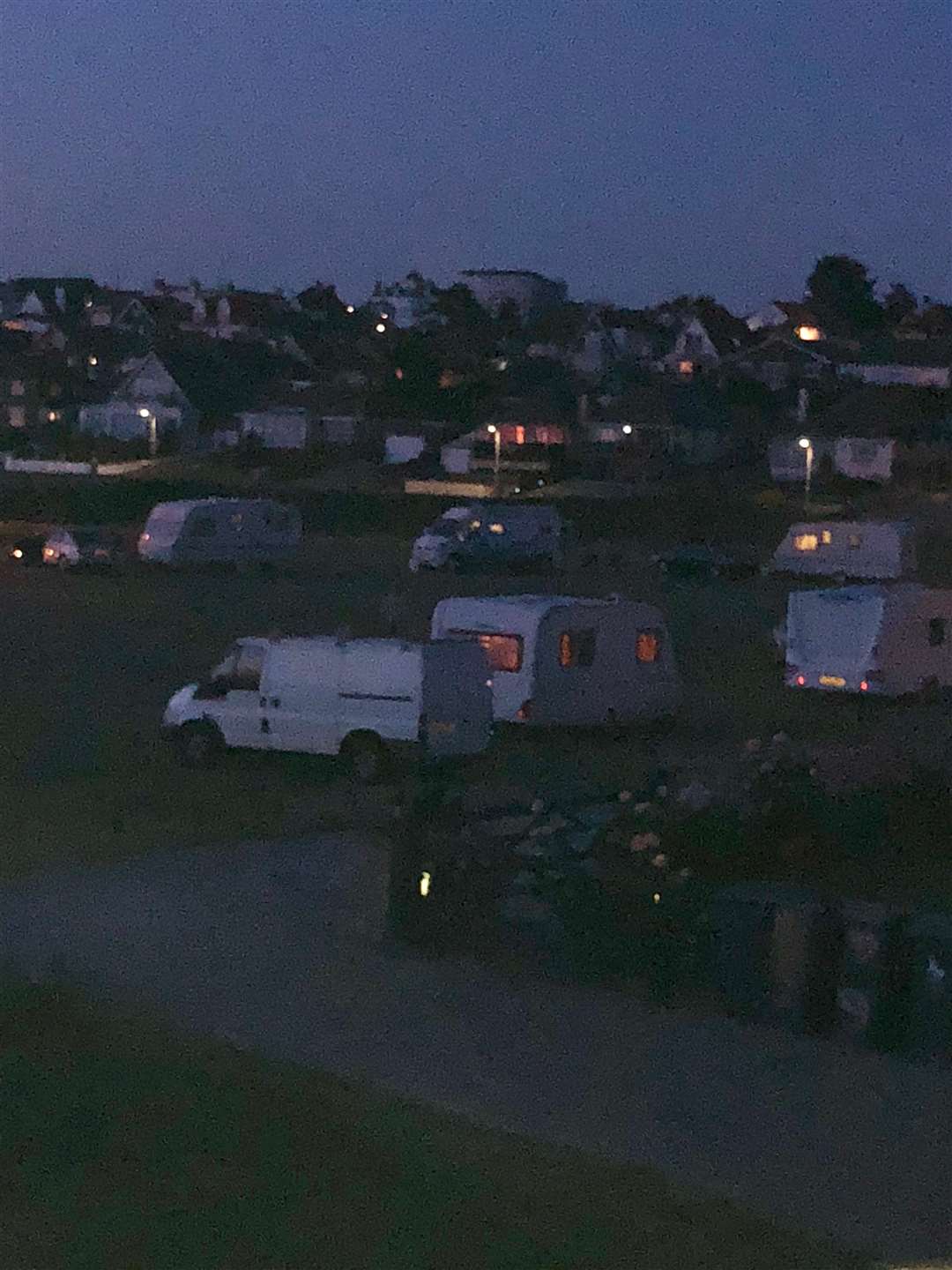 The travellers moved to Hampton last night (2897262)