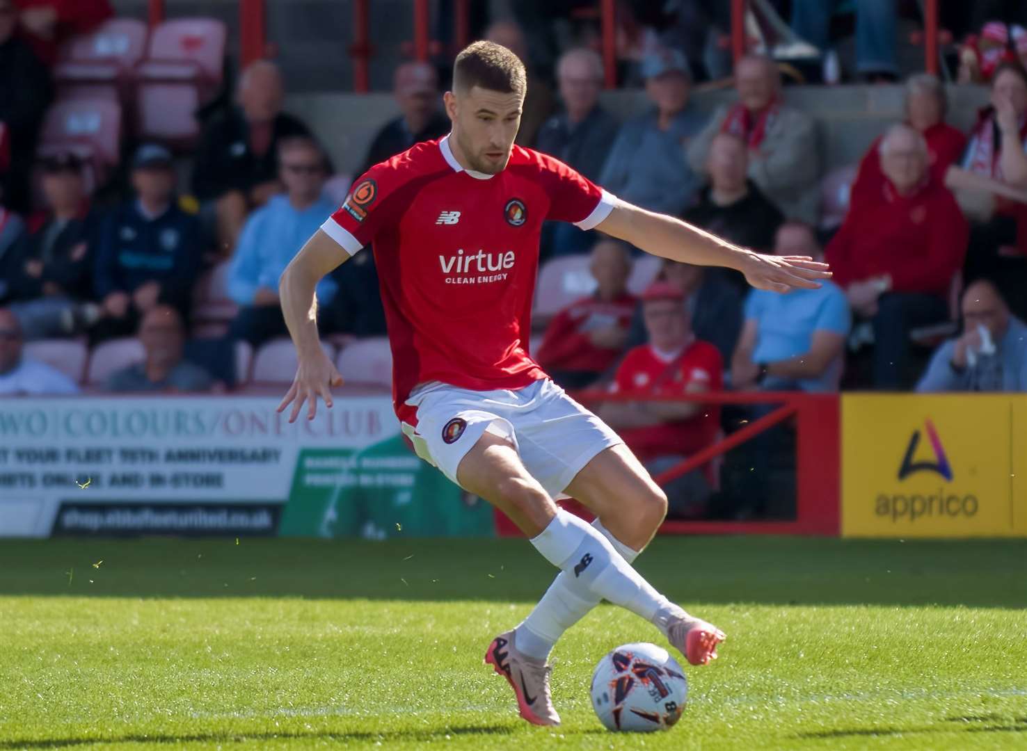 Ebbsfleet's Will Randall has joined Dorking Wanderers on loan until January. Picture: Ed Miller/EUFC