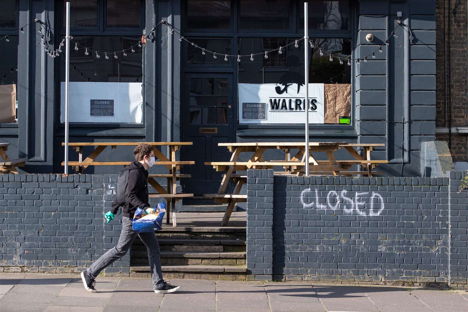 Pubs have been forced to close even to takeaway customers (PA)