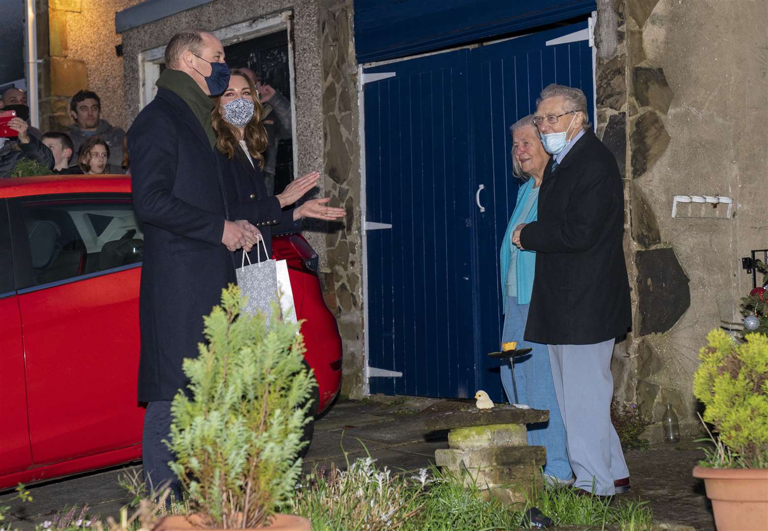 The Duke and Duchess of Cambridge meet Len Gardner and his wife Shirley (Arthur Edwards/The Sun/PA)