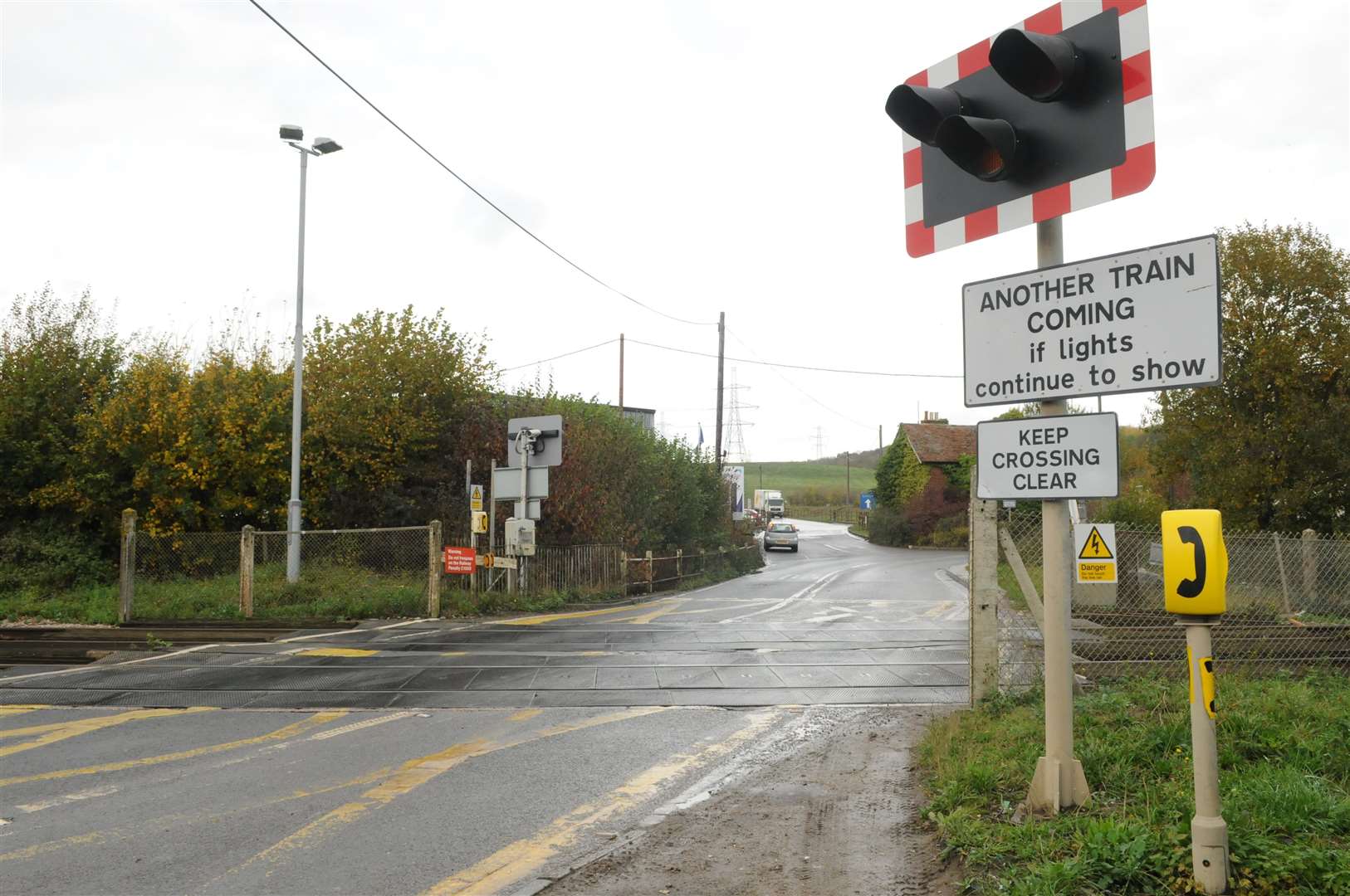 Broad Oak level crossing which is to get security cameras to deter drivers jumping red lights