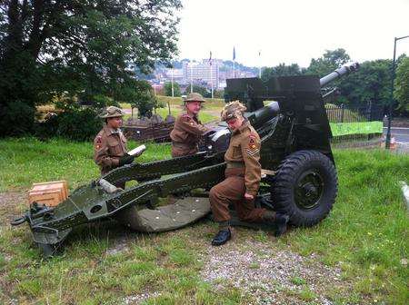 Cannon fire at Fort Amherst