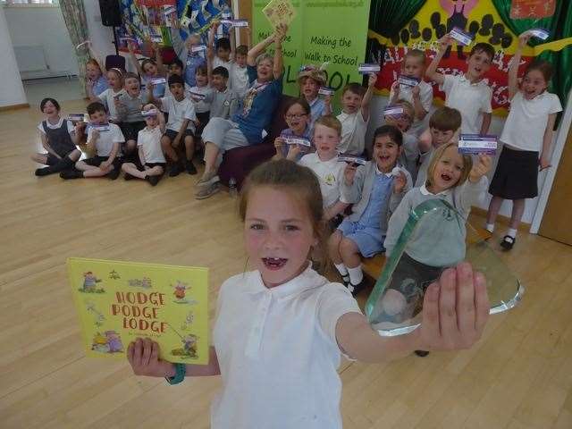 Esmee and Class 2 Griffin at Great Chart Primary with children's author and illustrator Priscilla Lamont (12229848)