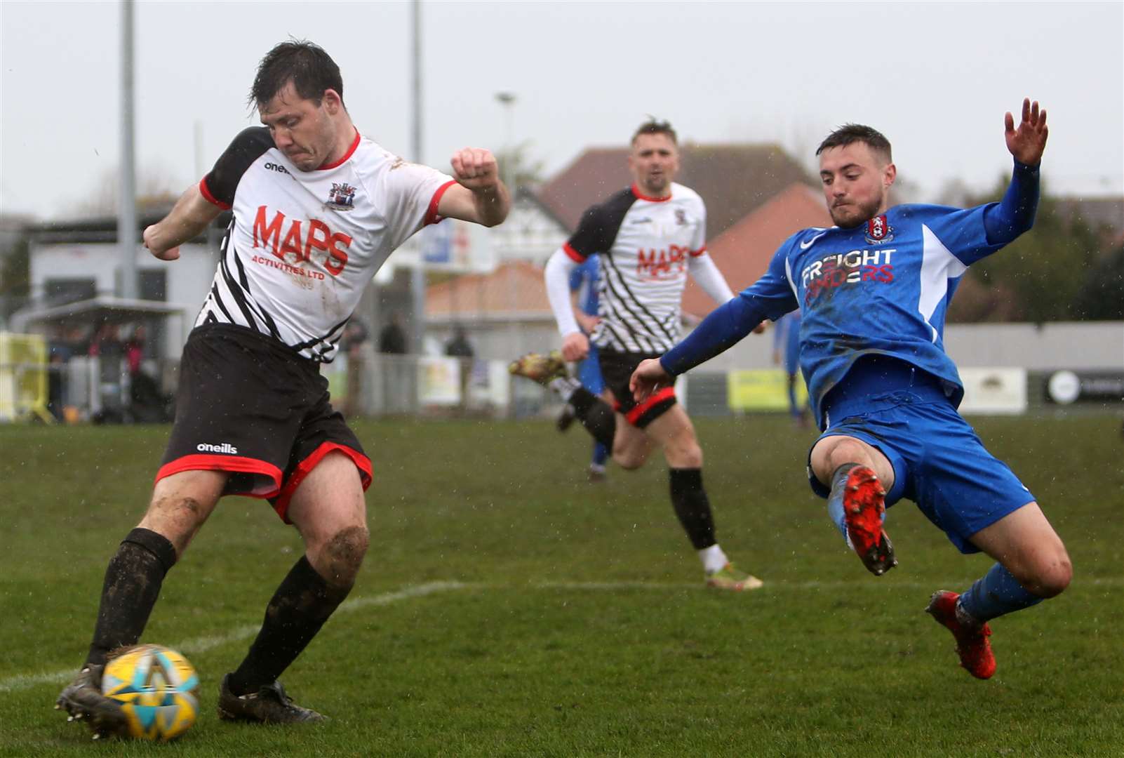 Riley Alford cuts back to evade James Nurden's flying lung. Picture: Paul Willmott