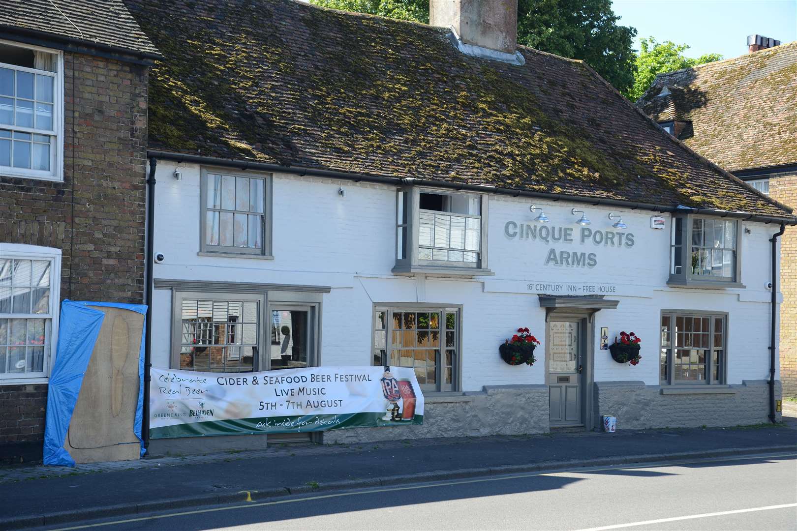 The Cinque Port Arms, New Romney High Street