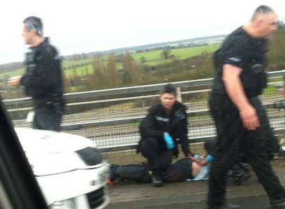 Pictured: Dramatic Moment Man 'with Weapon' Arrested At Side Of A2 At ...