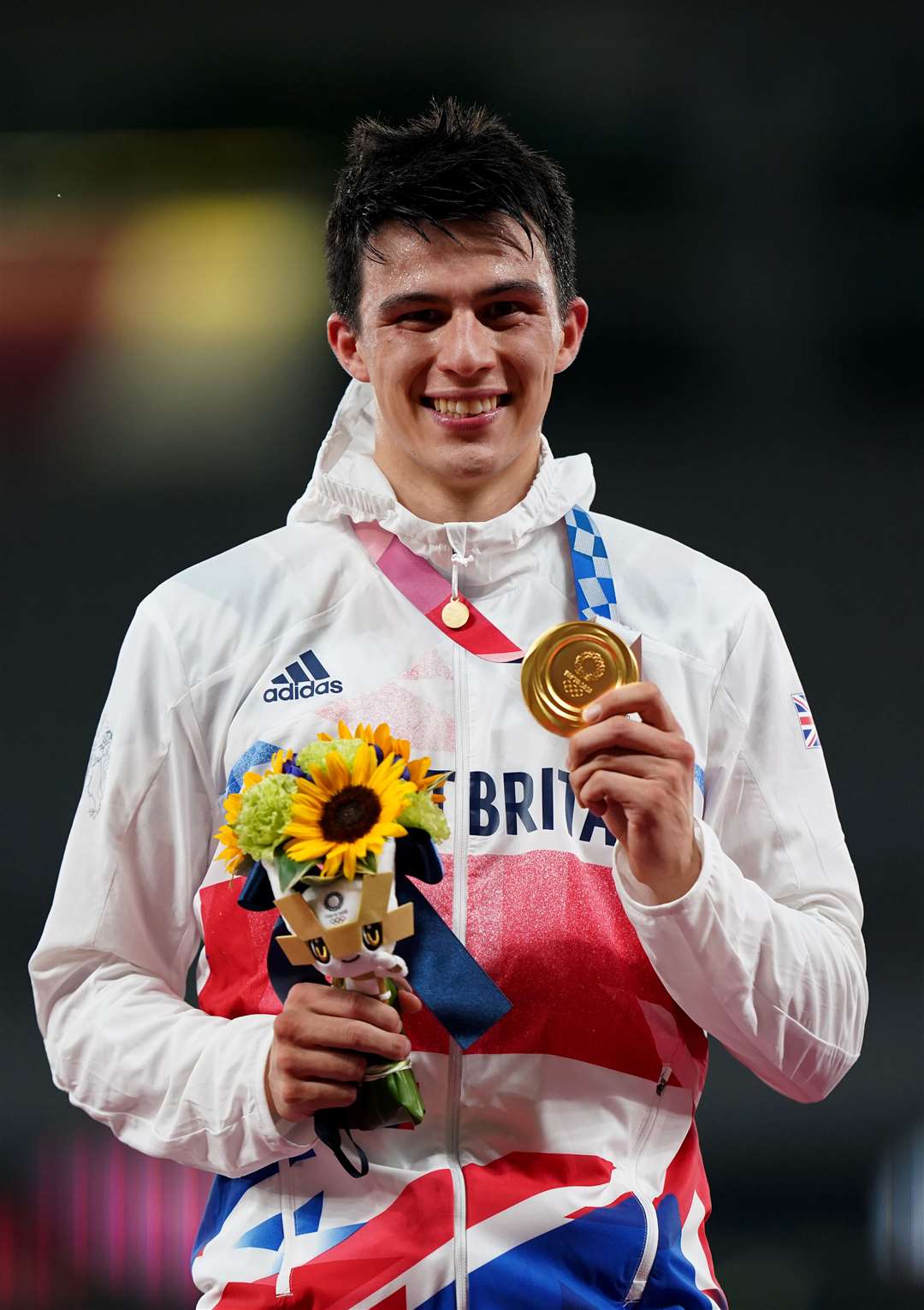 Joe Choong with his gold medal (Adam Davy/PA)