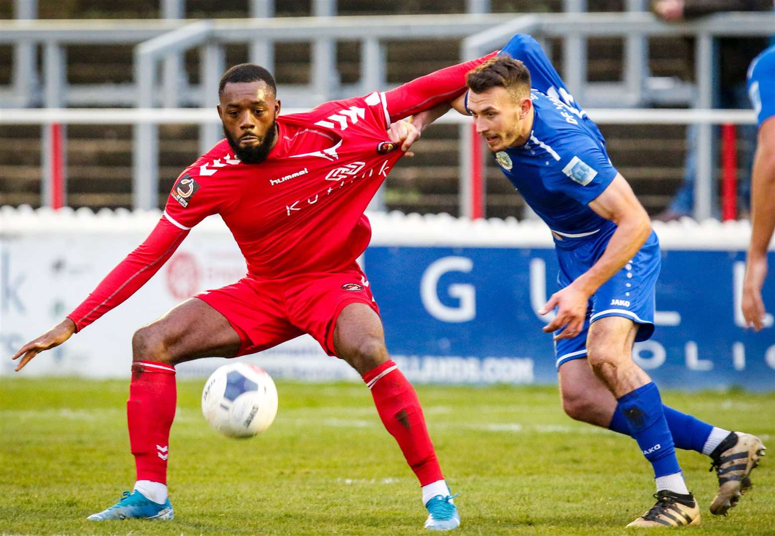 Ebbsfleet's Gozie Ugwu is challenged by Dover's Will De Havilland. Picture: Matthew Walker FM25357418