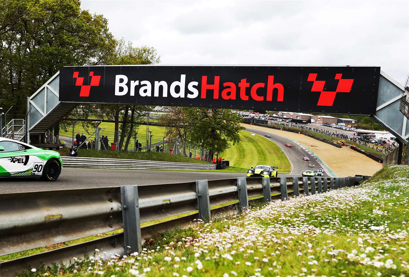 Brands Hatch: Marshal injured in serious crash