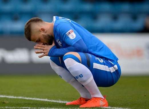 Gillingham narrowly avoid losing to Brackley in the FA Cup, fighting back for a draw