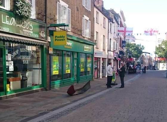 Eyewitnesses reported a bumper falling from the car as it drove down Windmill Street, Gravesend. Picture: @bethfowler94