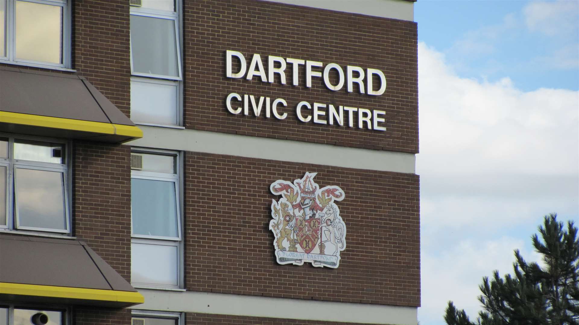 Dartford Borough Council's Control Development Board approved a tower block with 151 flats to be built in Greenhithe. .