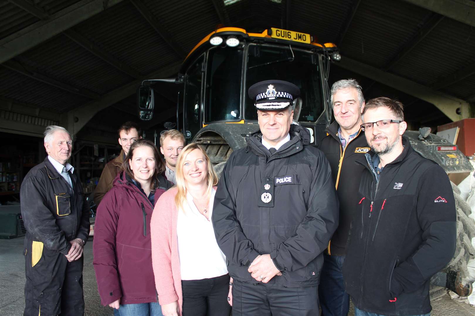 Farmers and NFU officials at Saynden Farm, meet with Kent Police Chief Contable Alan Pughsley (5859761)