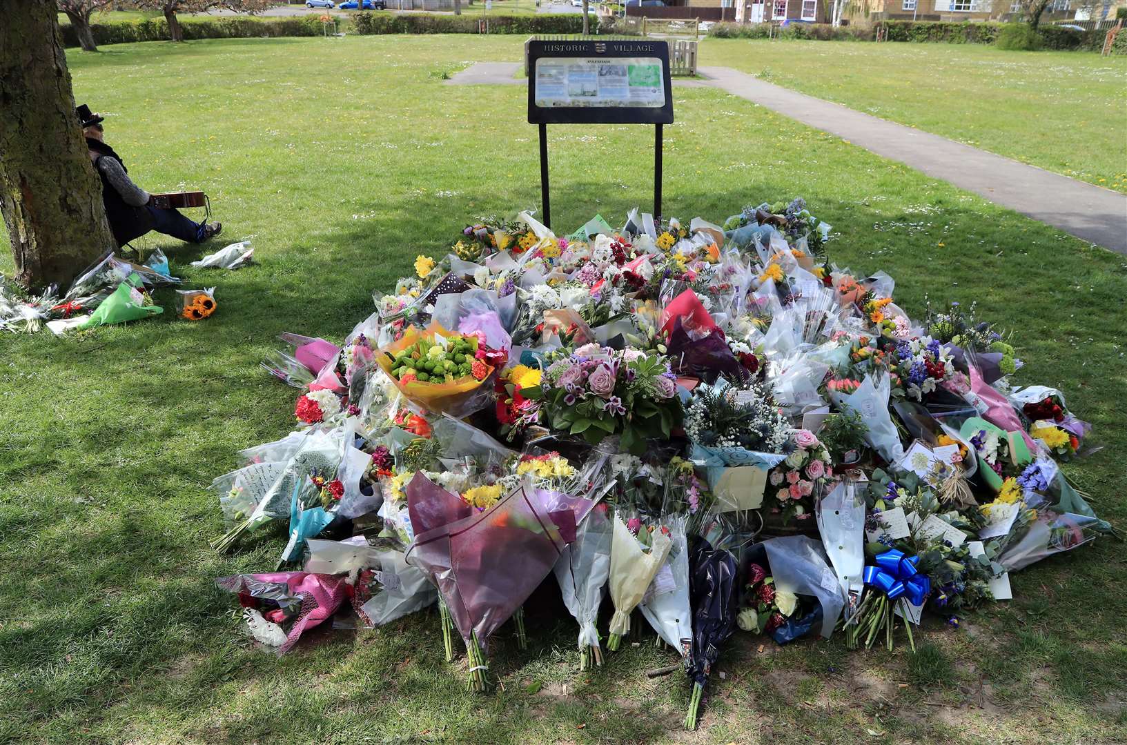 Flowers left in memory of PCSO Julia James in Aylesham, Kent (Gareth Fuller/PA)