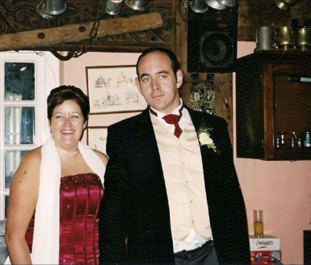 Mike Peachey and Naomi in a city pub after getting married at Canterbury Registry Office in 2002 (21086765)