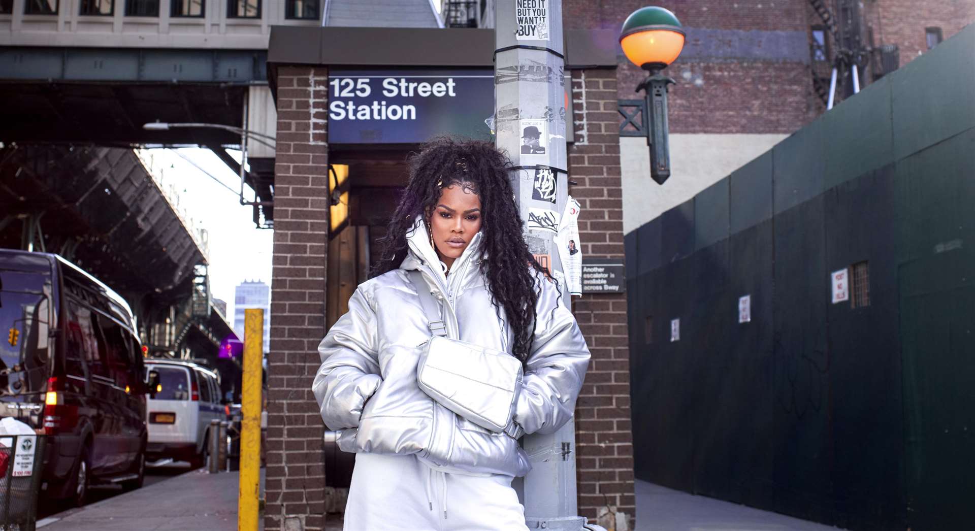 Teenage kicks... get in the daughter's good books (for once) with this silver oversized puffer coat, £80, plus matching cross body bag, £18. Both from Pretty Little Thing.