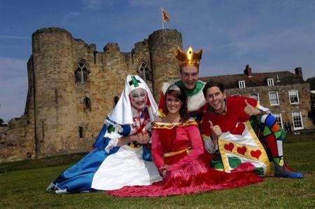 Gravesend panto launch