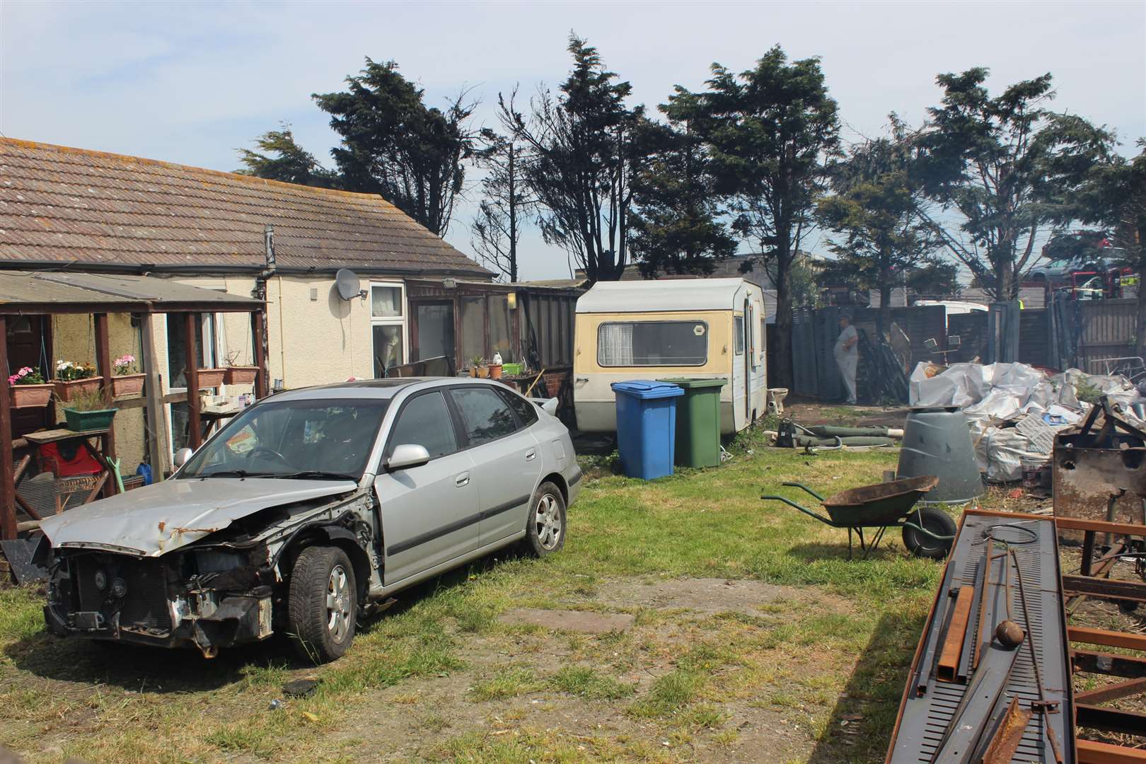 The bungalow next to the Monkey Farm blaze