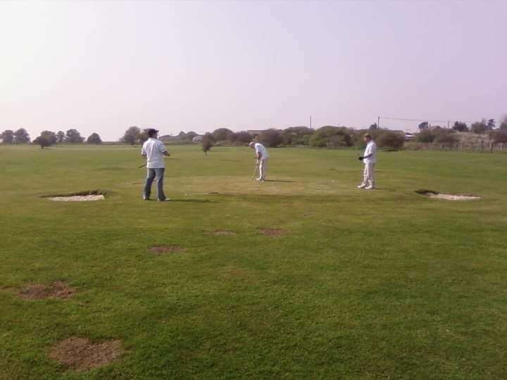 People enjoying a game at Shellness Golf