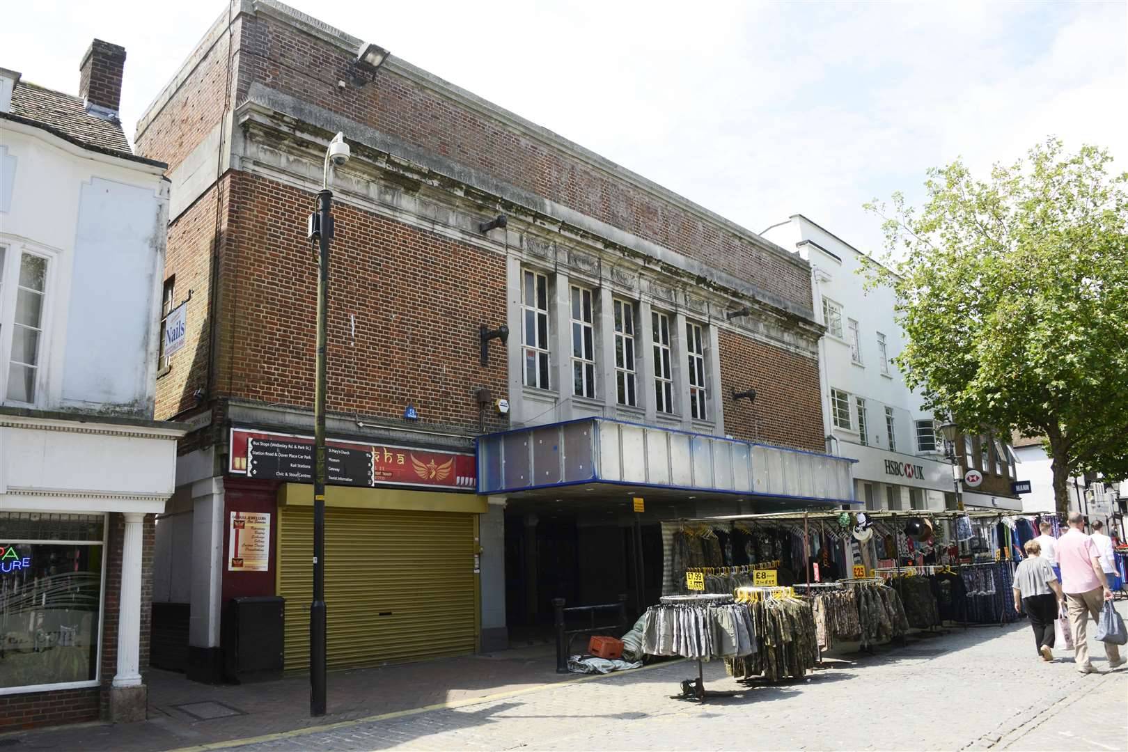 The former Mecca Bingo building frontage is to be retained, but the entrance will be knocked through