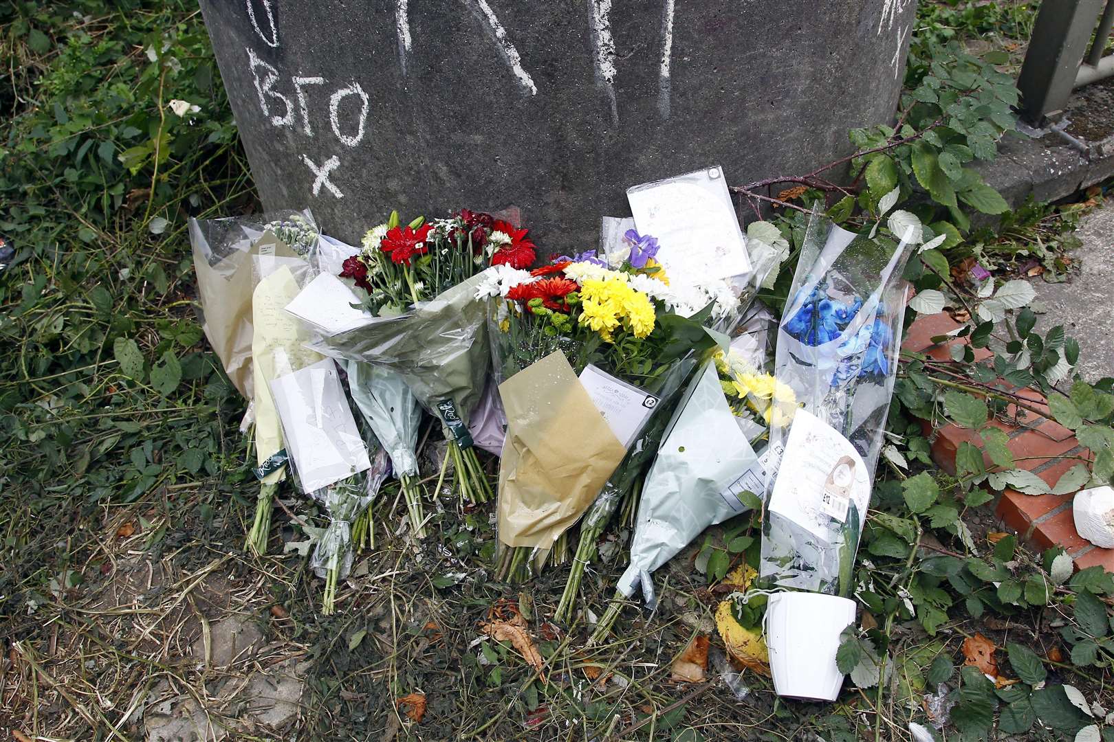 Flowers left for Peter Beale at the crime scene. (4370772)